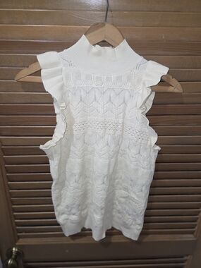 Who What Wear Sweater Knit Sleeveless Top Flutter Whimsical Cream Ivory Sz S